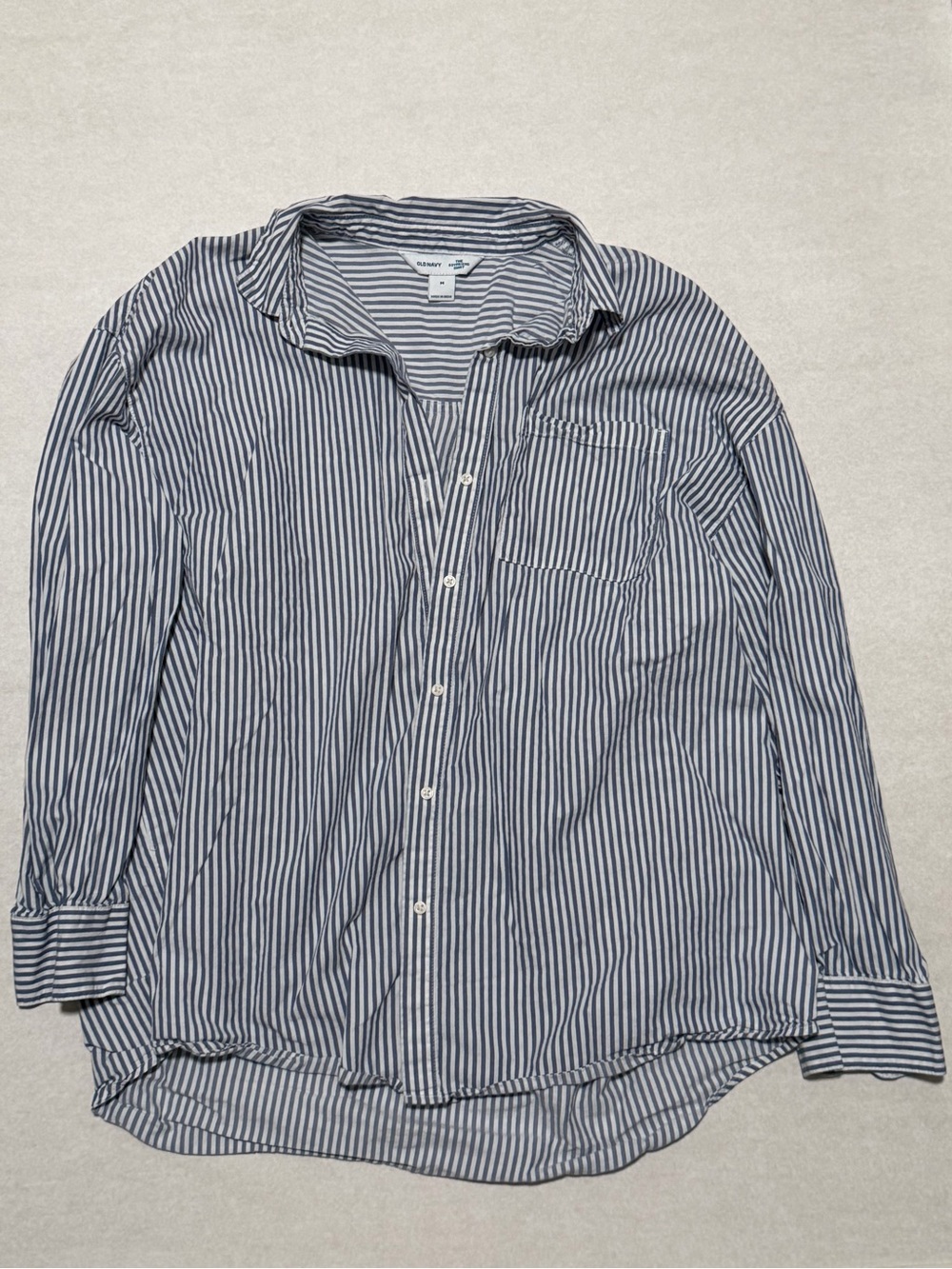 Old Navy The Boyfriend Shirt Blue White Striped Button-Down Top Size M - Picture 2 of 8
